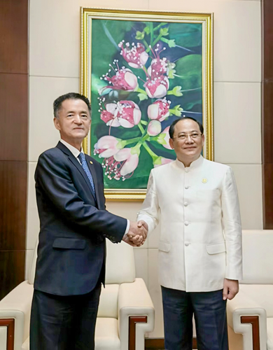 Wang Jianhua, Chairman of Chifeng Gold Visited Sonexay Siphandone, Vice Premier of Laos