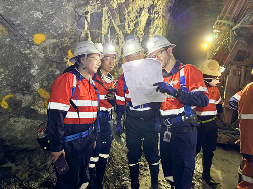 Chifeng Gold chairman，Mr. Wang Jianhua and his delegation visited the Golden Star Wassa mine